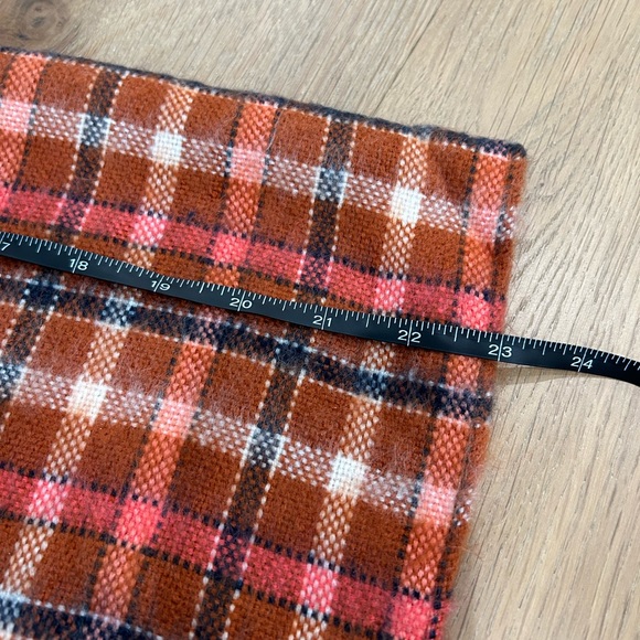 LOFT infinity scarf synthetic acrylic so soft no allergy - Picture 3 of 5